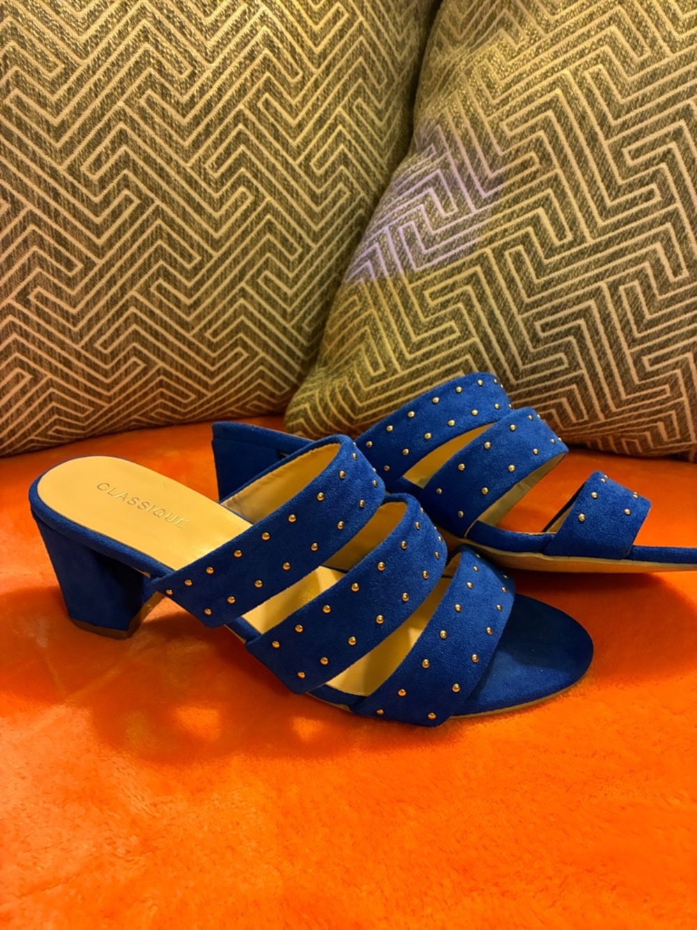 CLASSIQUE Blue Velvet Block Heel Slide Sandals With Gold Metal Accents